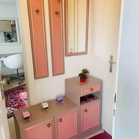 2-zimmer I Center I Fruehstueck I Wifi I Smart Tv I Cozy I Apartmán Augsburg
