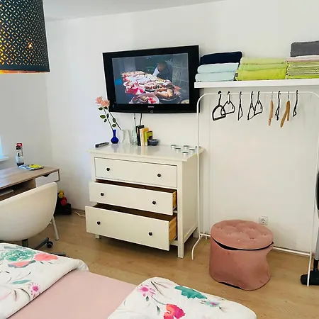 2-zimmer I Center I Fruehstueck I Wifi I Smart Tv I Cozy I אוגסבורג